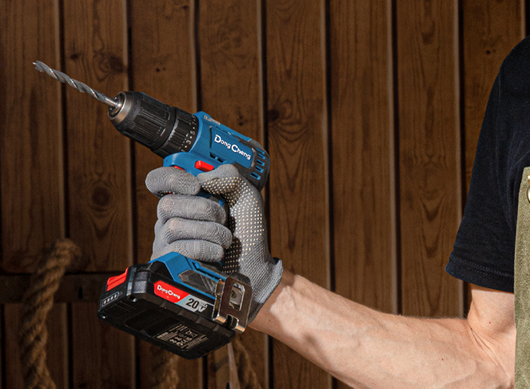 20V MAX Brushless Cordless 13mm Drill Driver DCJZ2050